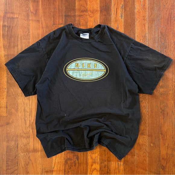 Vintage Nike Center Swoosh Essential ‘90s Black Green Double Sided T-shirt M - Picture 1 of 9